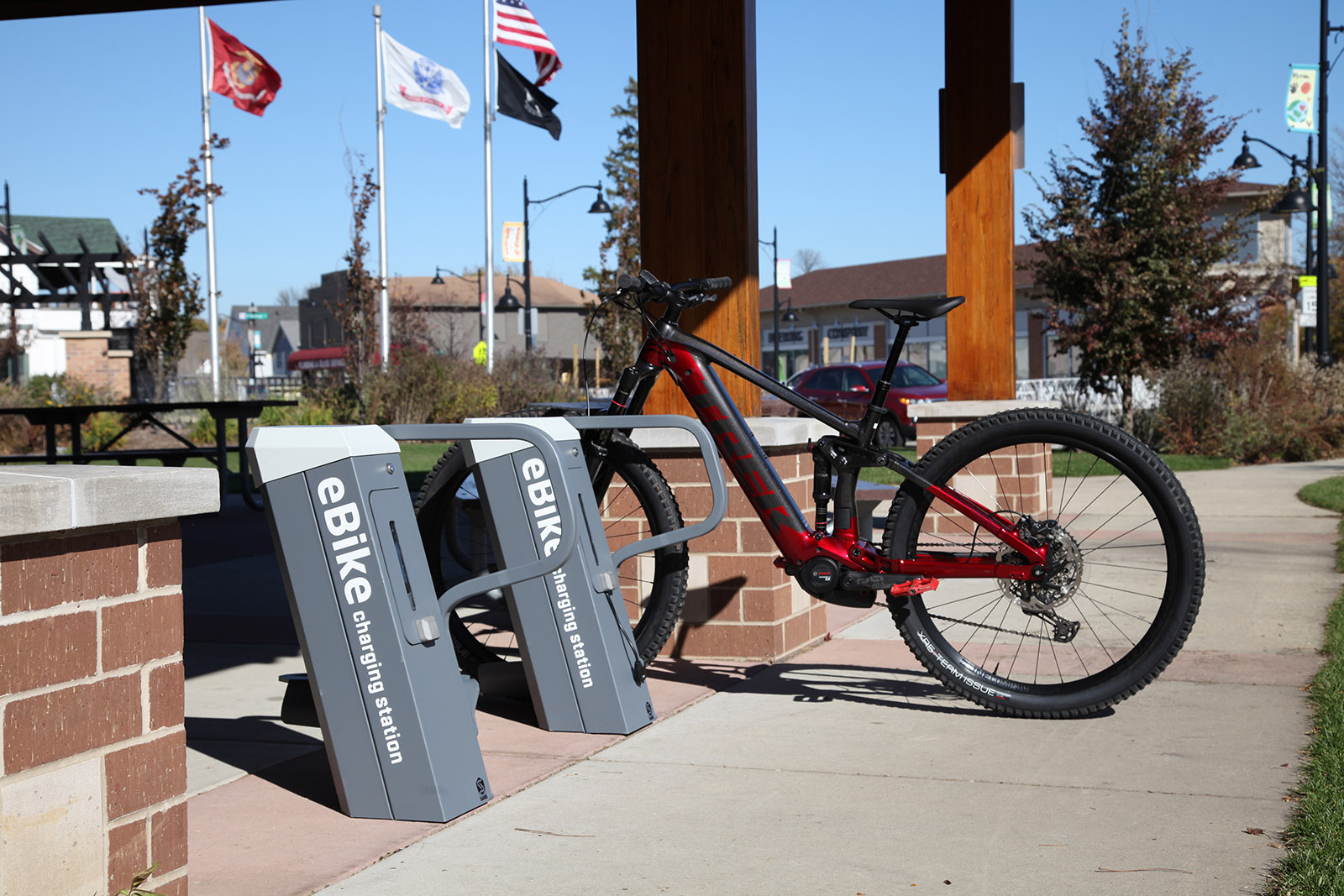 Saris Unveils New eBike Charging Station
